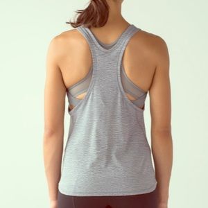 Lululemon Glide and Stride 2-in-1 tank size 8